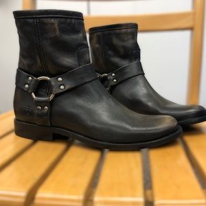 Frye Black Leather Ankle Boots (EUC) sz. 8